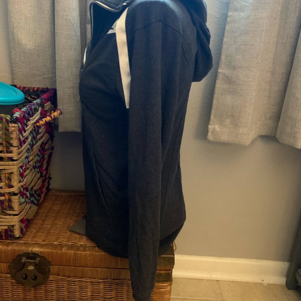 Nike jacket - Picture 3 of 4